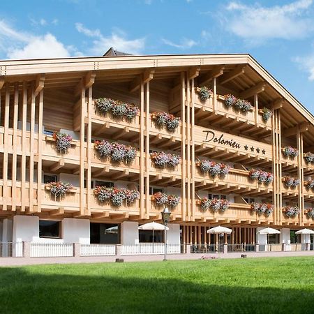Hotel Garni Dolomieu Selva di Val Gardena Dış mekan fotoğraf