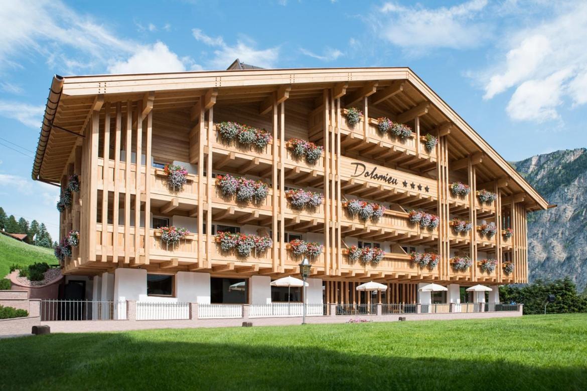 Hotel Garni Dolomieu Selva di Val Gardena Dış mekan fotoğraf