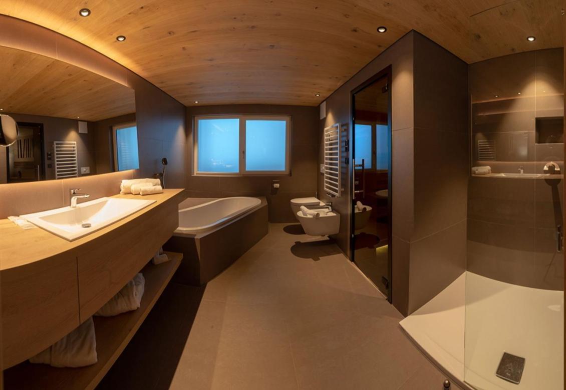 Hotel Garni Dolomieu Selva di Val Gardena Dış mekan fotoğraf